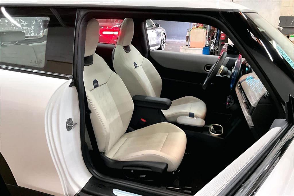 used 2025 MINI Hardtop car, priced at $33,993