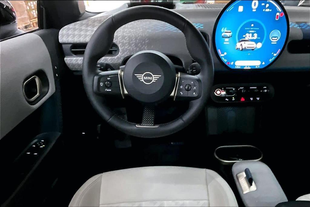 used 2025 MINI Hardtop car, priced at $33,993