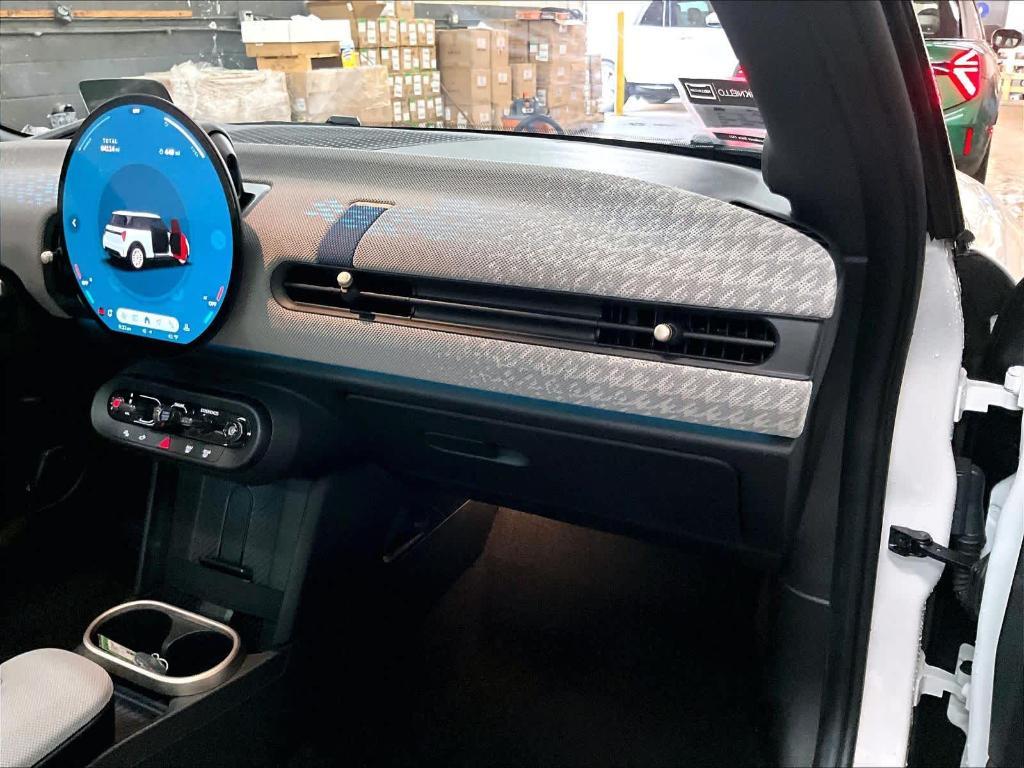 used 2025 MINI Hardtop car, priced at $32,259