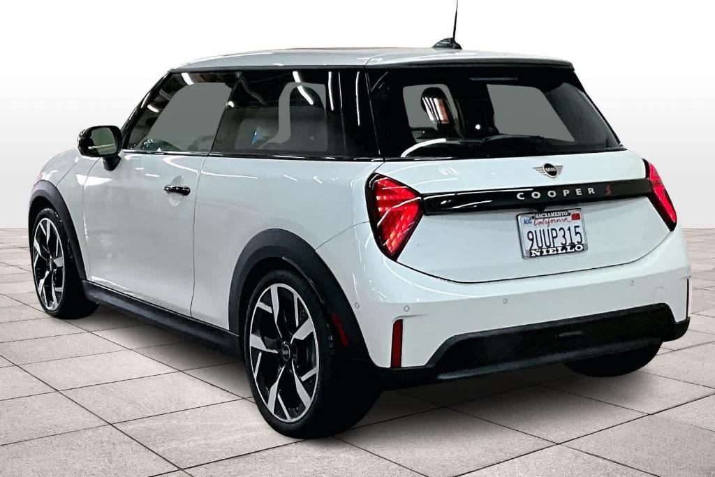 used 2025 MINI Hardtop car, priced at $33,993