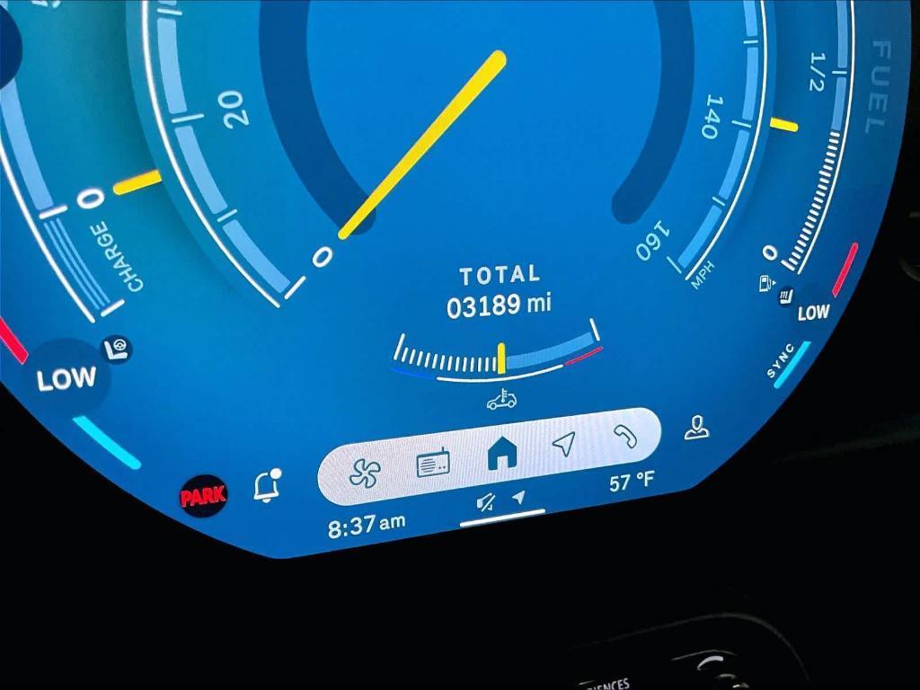 used 2025 MINI Hardtop car, priced at $28,998