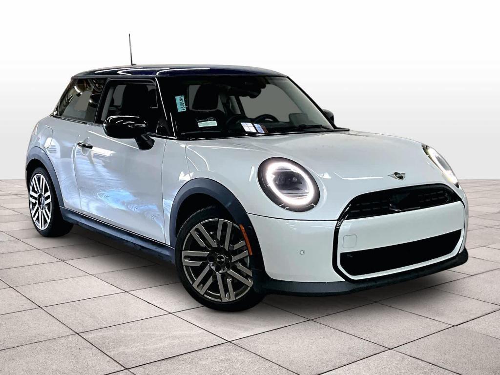 used 2025 MINI Hardtop car, priced at $28,998