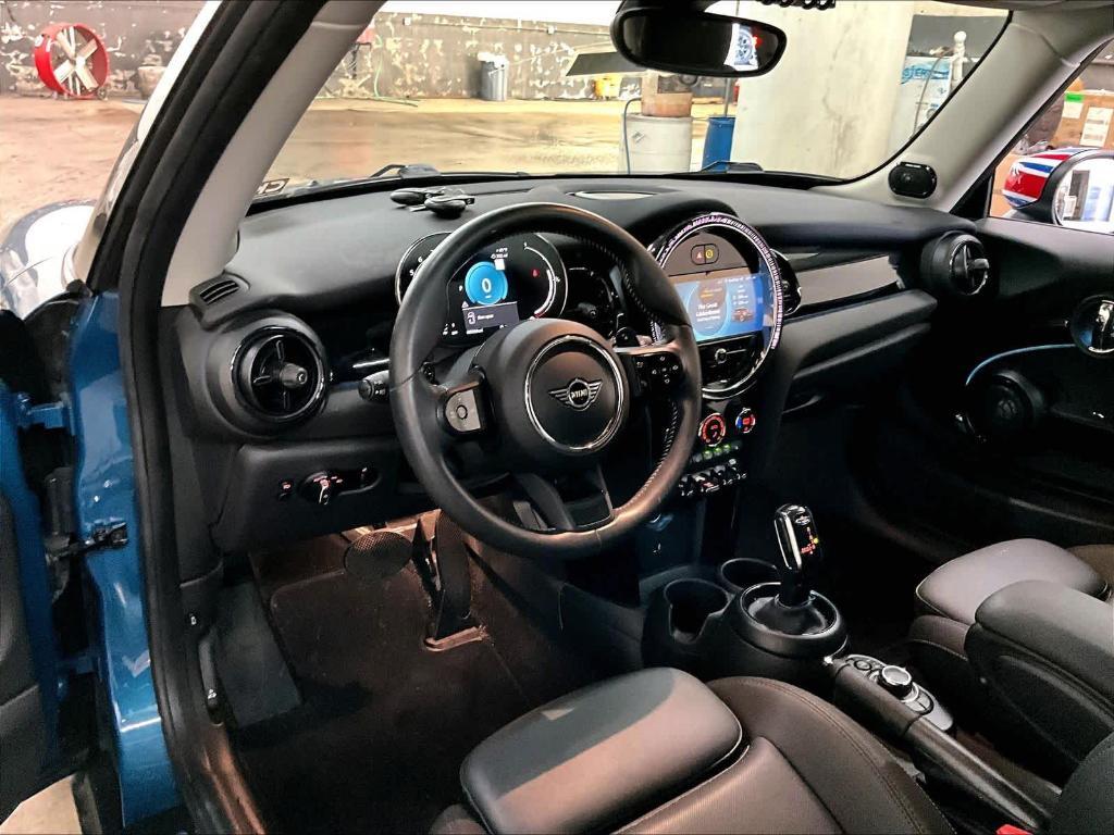 used 2023 MINI Hardtop car, priced at $26,494