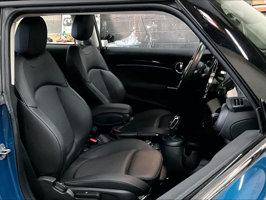 used 2023 MINI Hardtop car, priced at $26,494