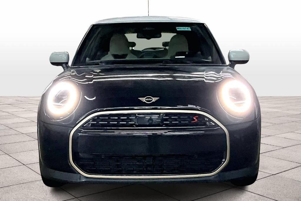 used 2025 MINI Hardtop car, priced at $32,692