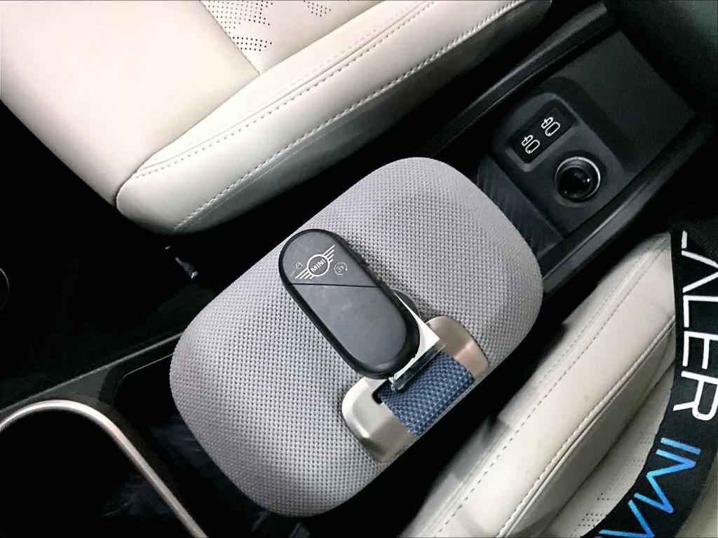 used 2025 MINI Hardtop car, priced at $30,873