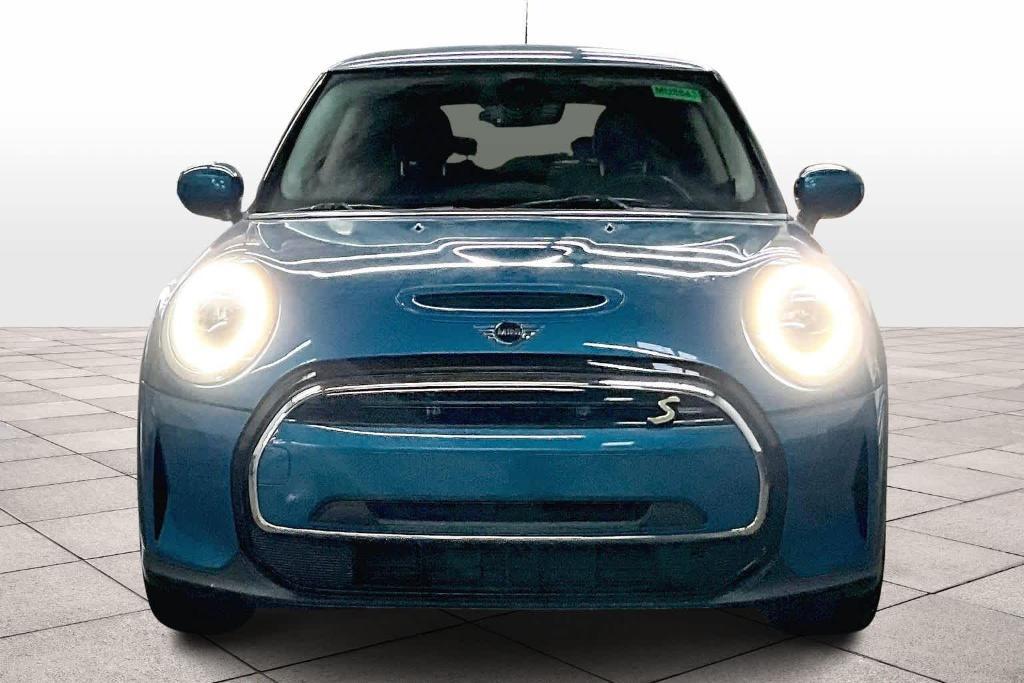 used 2024 MINI SE Hardtop car, priced at $23,893