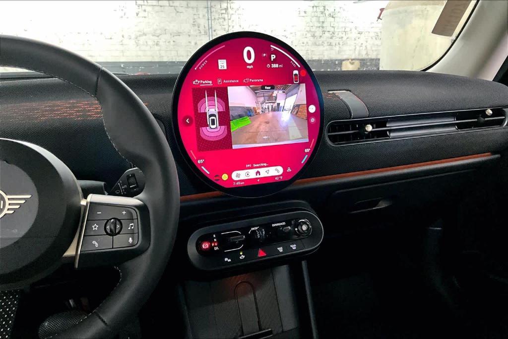 used 2025 MINI Hardtop car, priced at $29,992