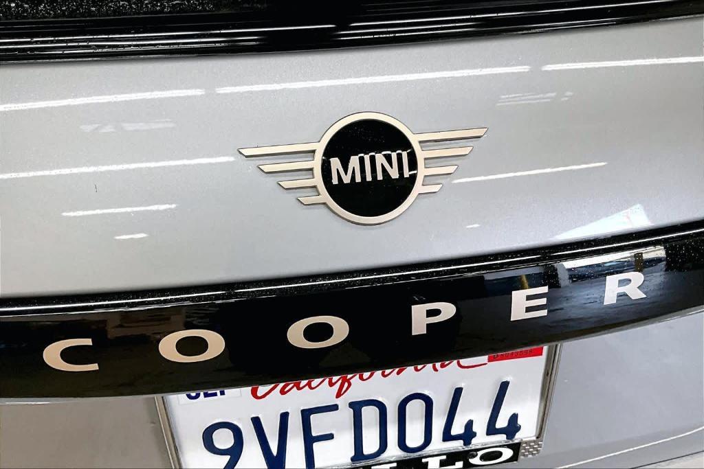 used 2025 MINI Hardtop car, priced at $29,992