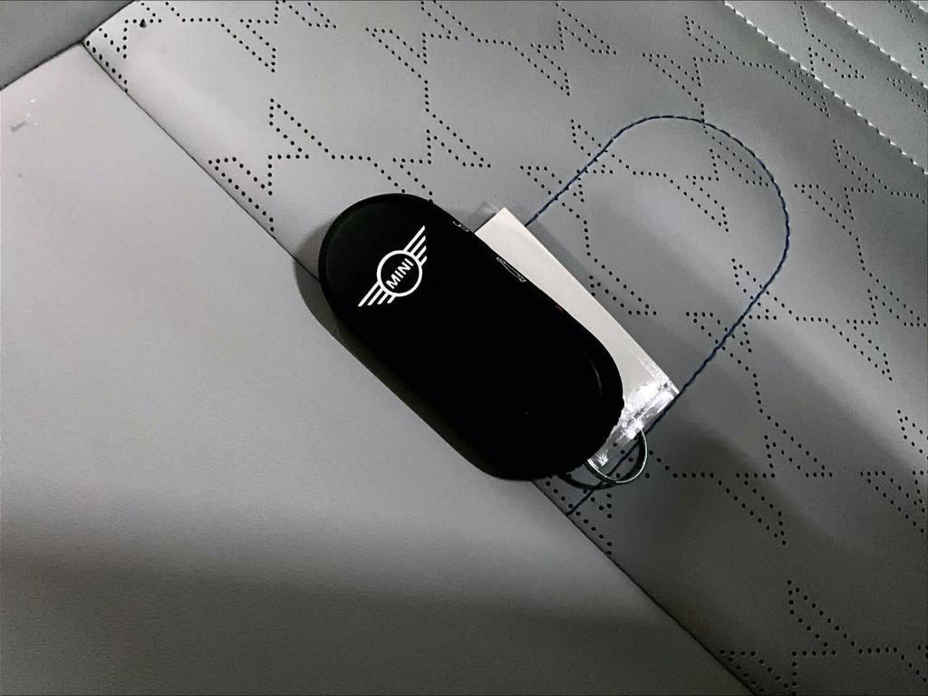 used 2025 MINI Hardtop car, priced at $28,972