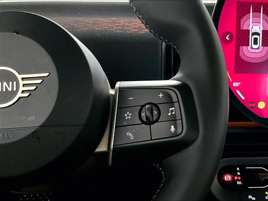 used 2025 MINI Hardtop car, priced at $28,972
