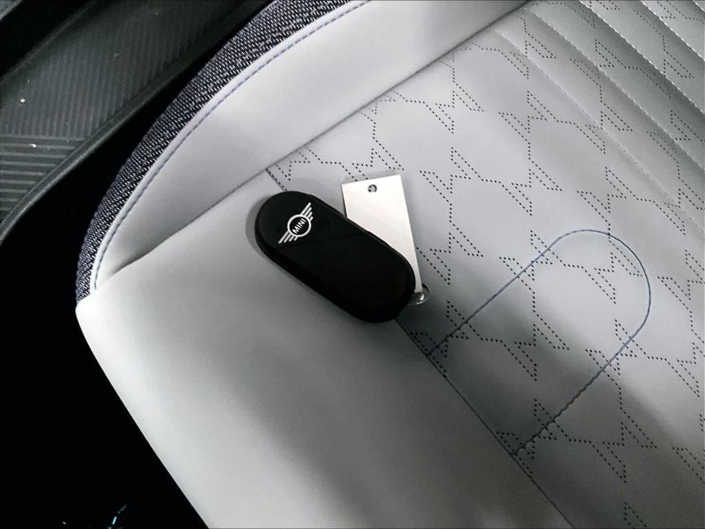 used 2025 MINI Hardtop car, priced at $28,211