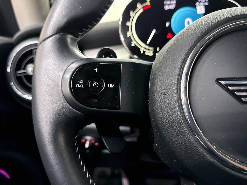 used 2023 MINI Hardtop car, priced at $27,081