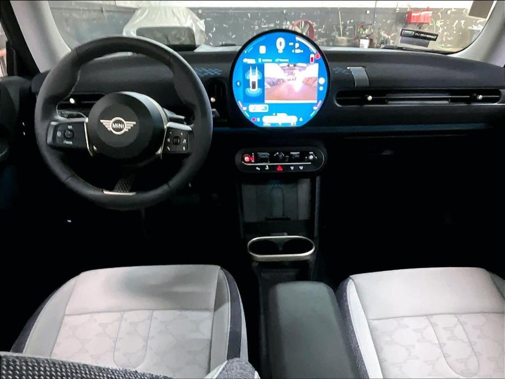 used 2025 MINI Hardtop car, priced at $29,992