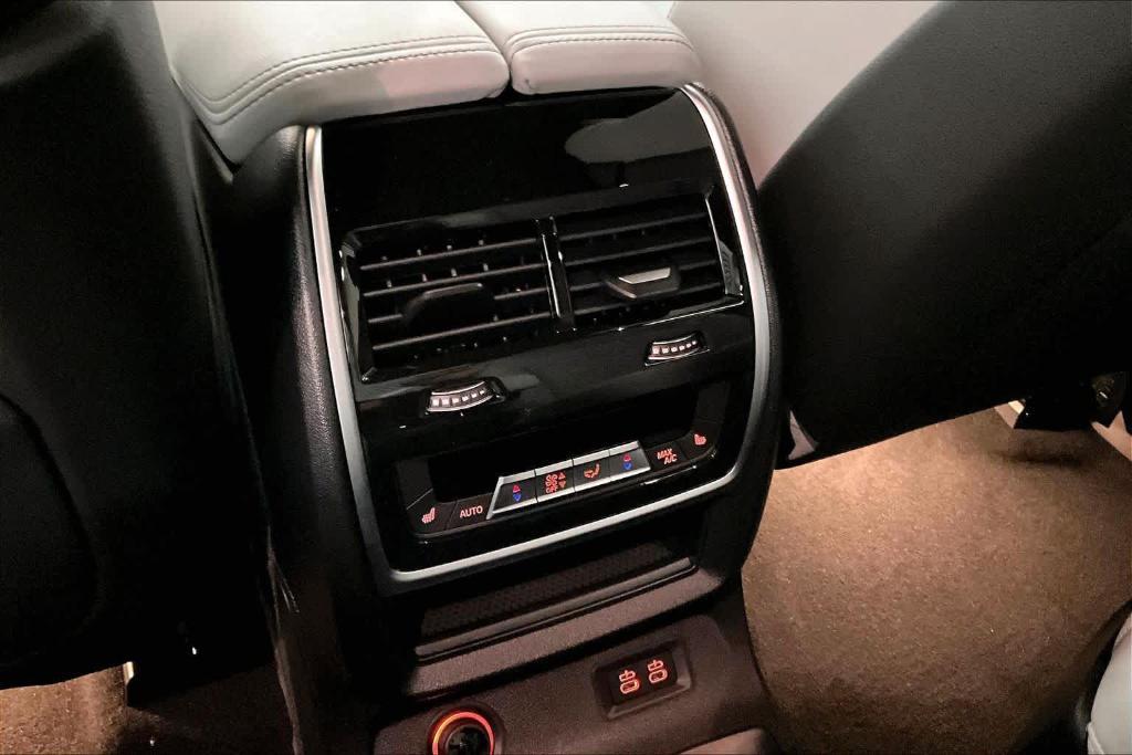 new 2026 BMW X7 car, priced at $99,235