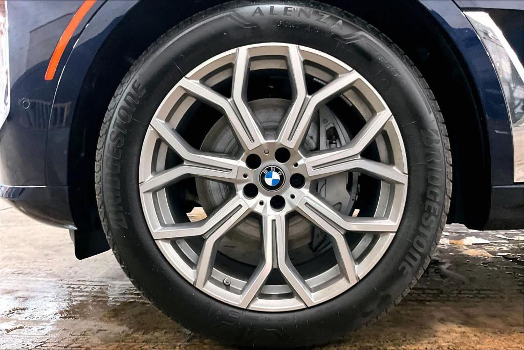 new 2026 BMW X7 car, priced at $99,235