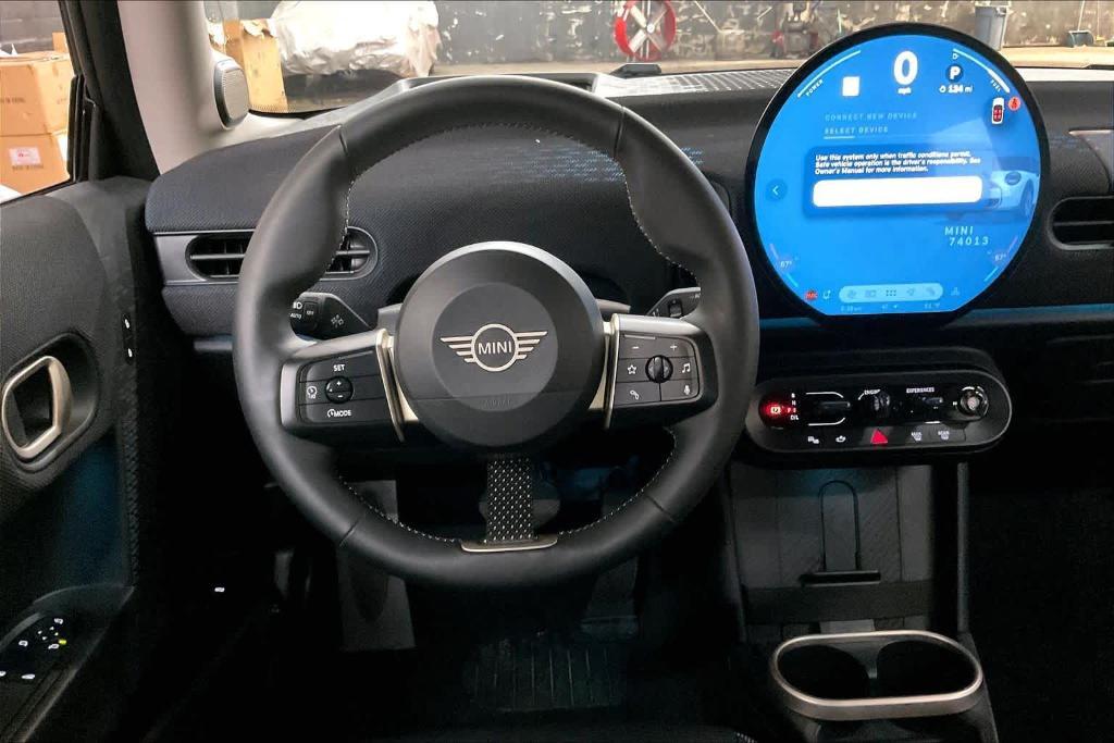 used 2025 MINI Hardtop car, priced at $32,992