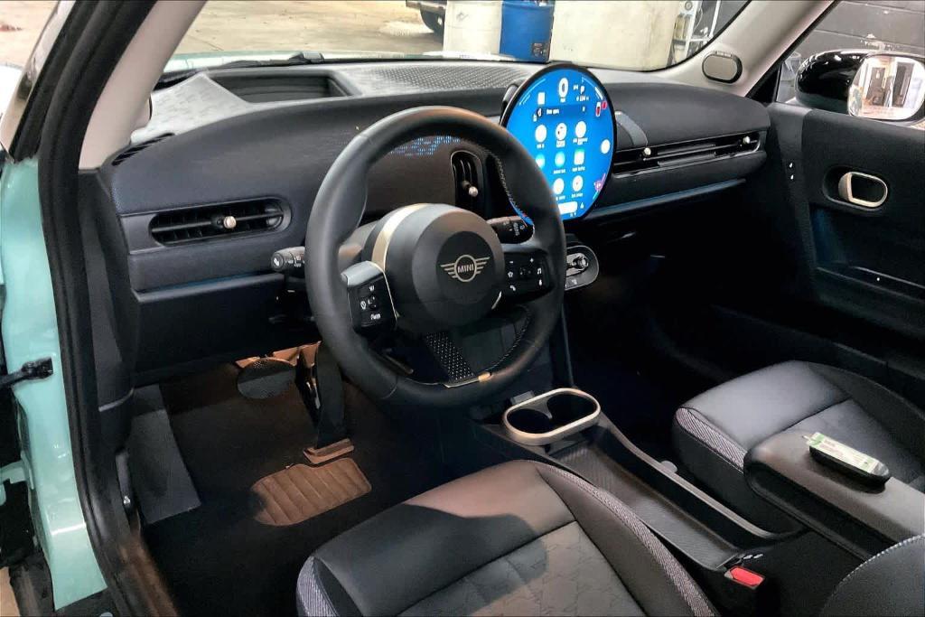 used 2025 MINI Hardtop car, priced at $32,992