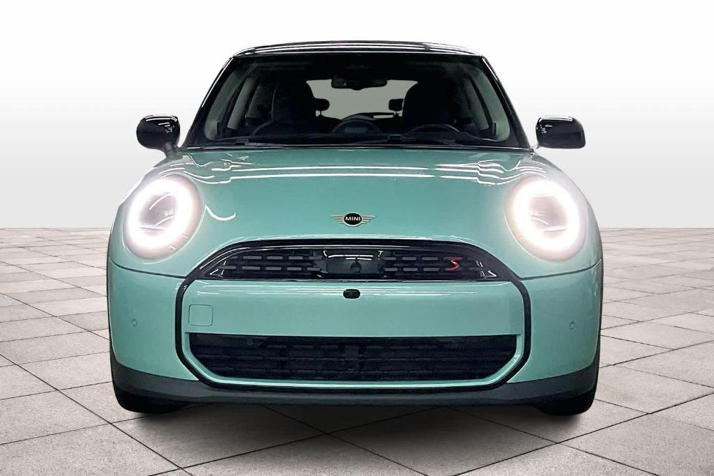 used 2025 MINI Hardtop car, priced at $32,992