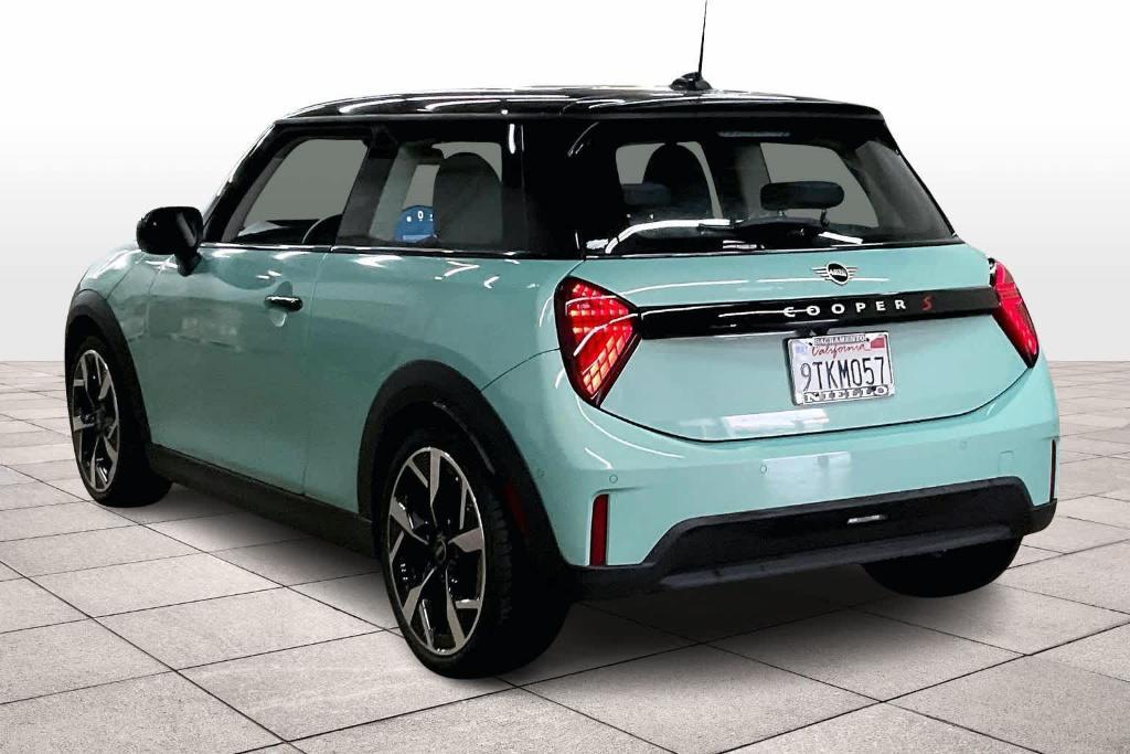 used 2025 MINI Hardtop car, priced at $32,992