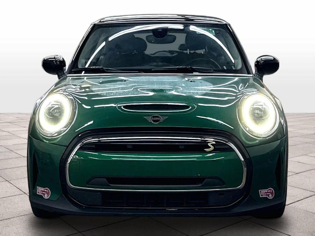 used 2024 MINI SE Hardtop car, priced at $26,080