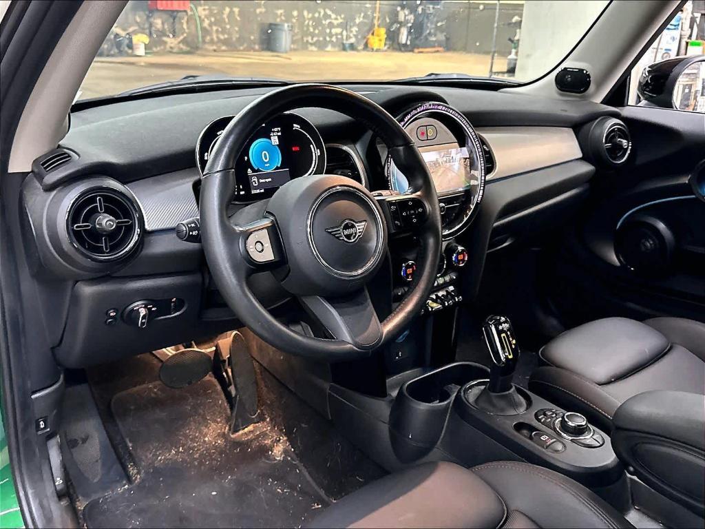 used 2024 MINI SE Hardtop car, priced at $26,080
