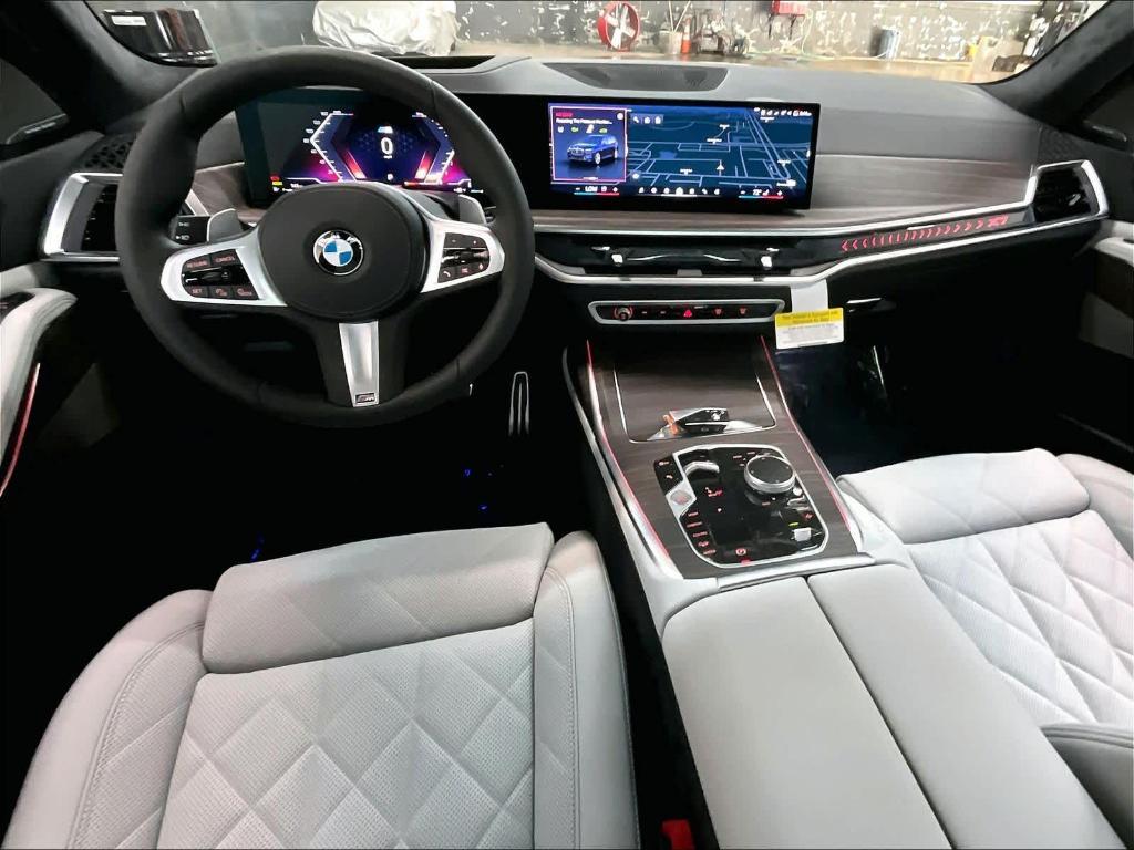 new 2026 BMW X7 car, priced at $101,040