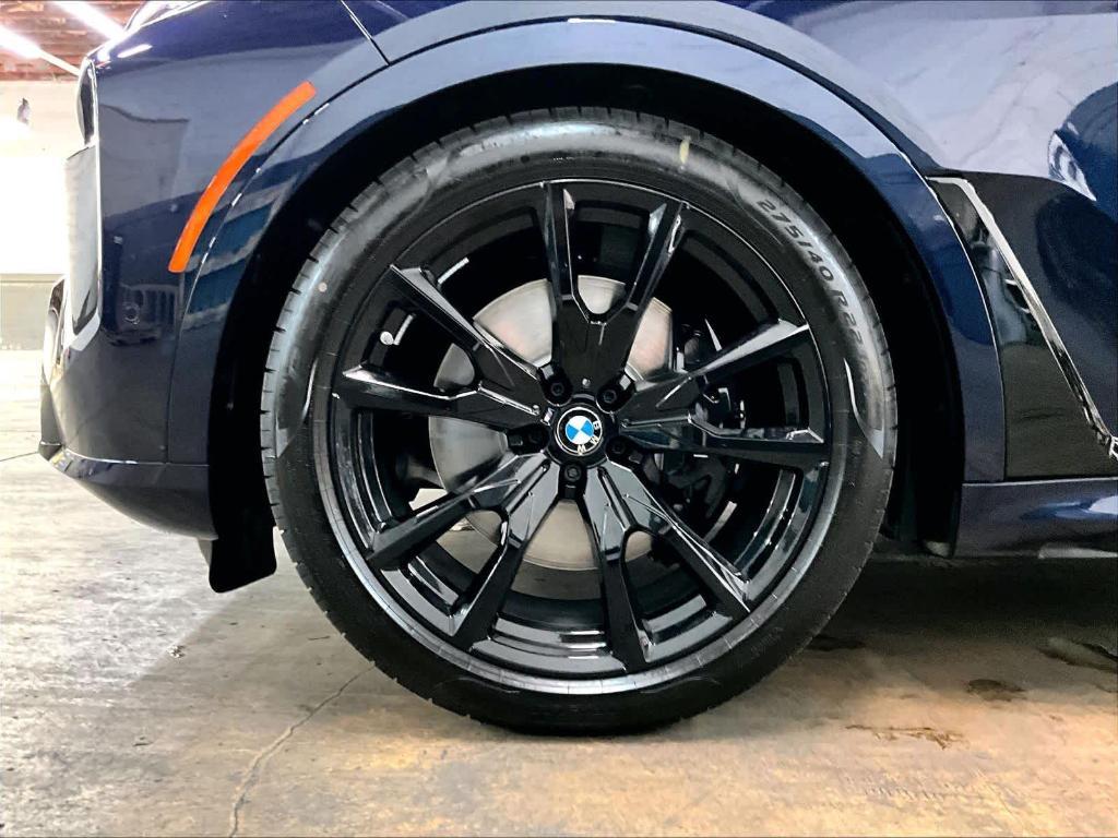 new 2026 BMW X7 car, priced at $101,040