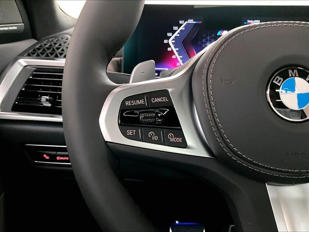 new 2026 BMW X7 car, priced at $101,040