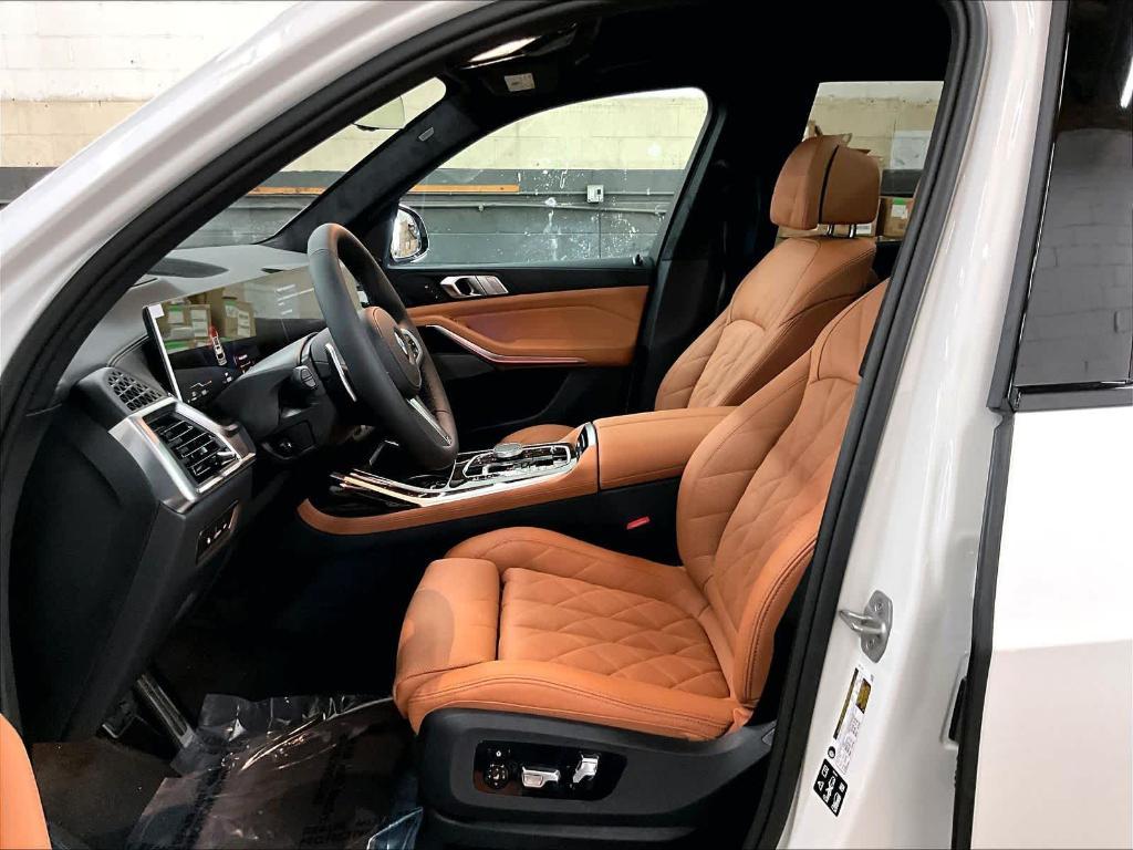 new 2026 BMW X7 car, priced at $100,240