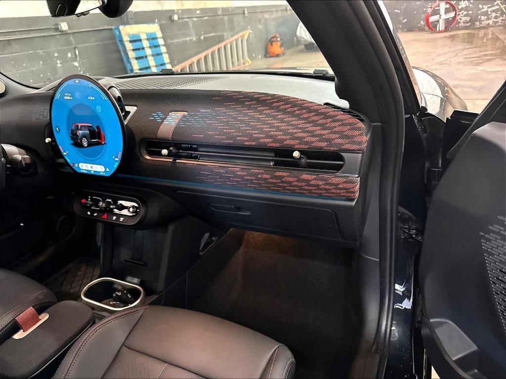 used 2025 MINI Hardtop car, priced at $38,579