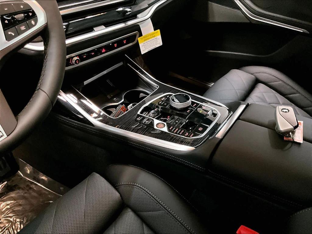 new 2026 BMW X7 car, priced at $102,240