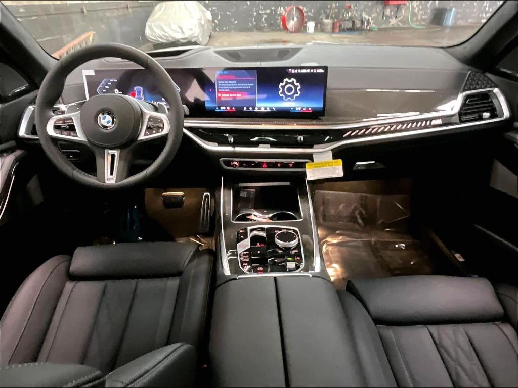 new 2026 BMW X7 car, priced at $124,115
