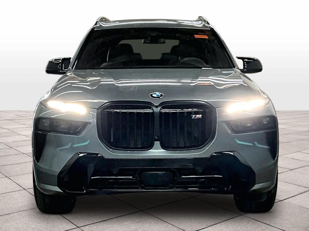 new 2026 BMW X7 car, priced at $124,115