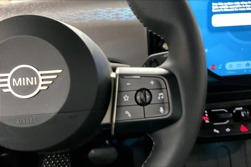 used 2025 MINI Hardtop car, priced at $32,363