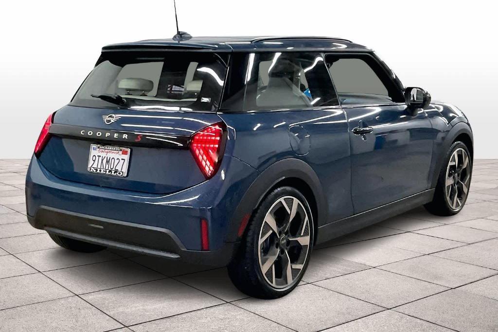 used 2025 MINI Hardtop car, priced at $32,363