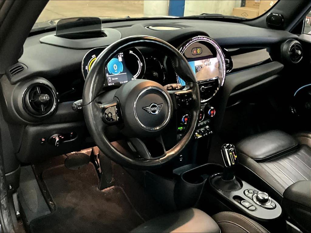 used 2022 MINI SE Hardtop car, priced at $20,495