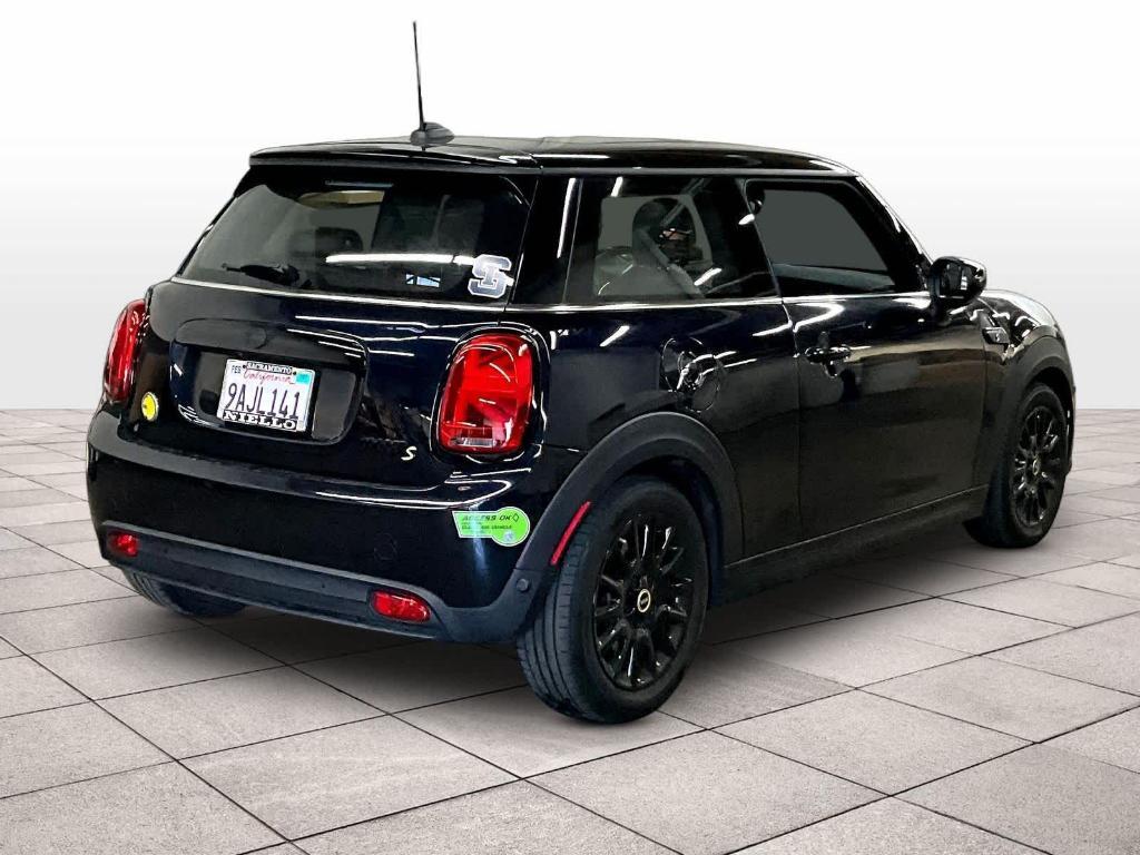 used 2022 MINI SE Hardtop car, priced at $20,495