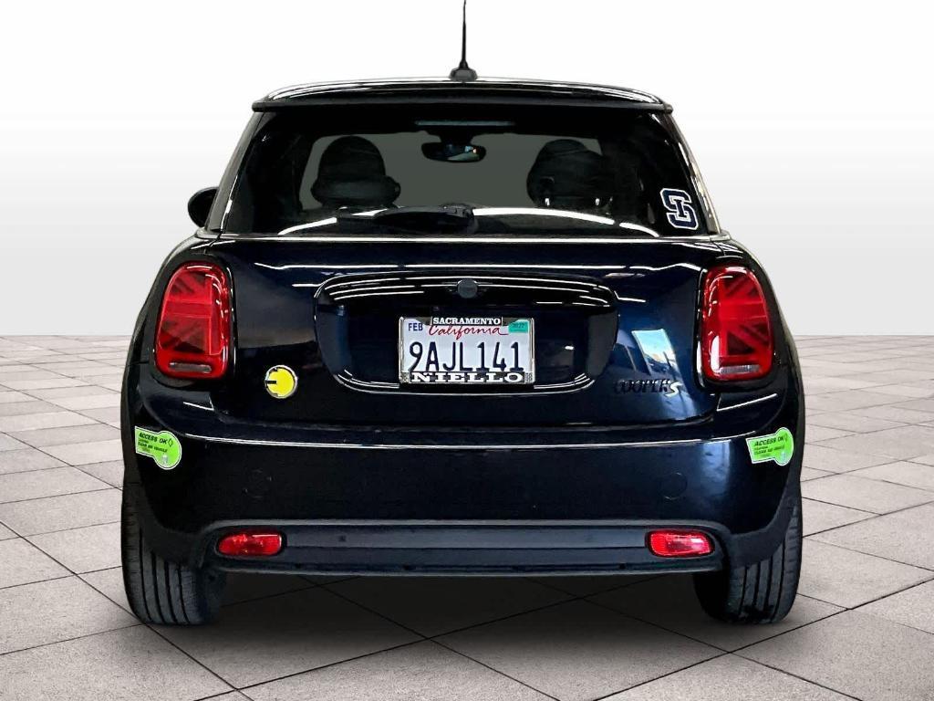 used 2022 MINI SE Hardtop car, priced at $20,495