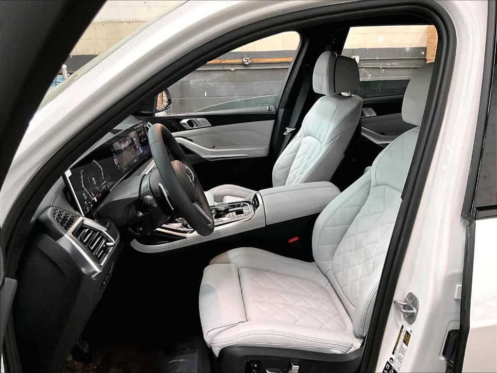 new 2026 BMW X7 car, priced at $99,215