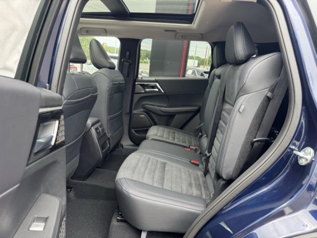 new 2025 Mitsubishi Outlander car, priced at $32,991