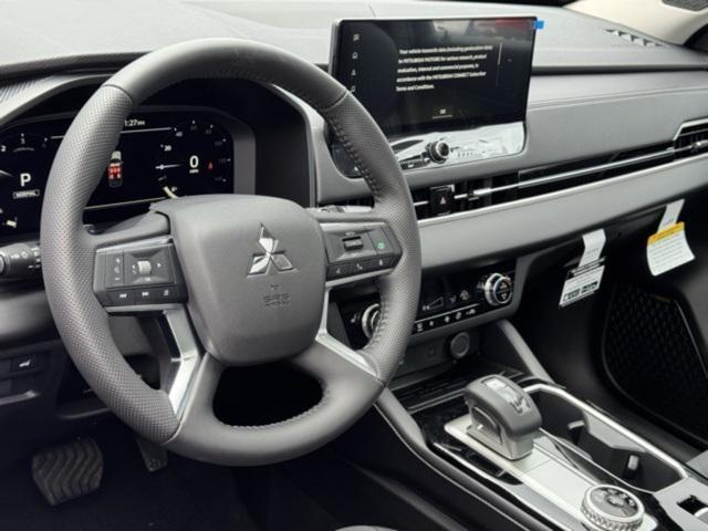 new 2025 Mitsubishi Outlander car, priced at $32,991