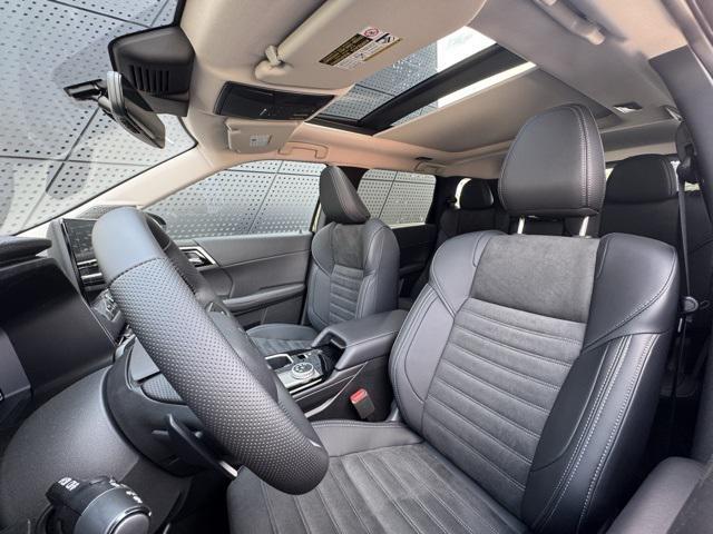 new 2025 Mitsubishi Outlander car, priced at $39,940