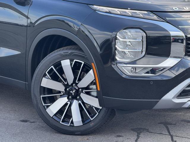 new 2025 Mitsubishi Outlander car, priced at $39,940