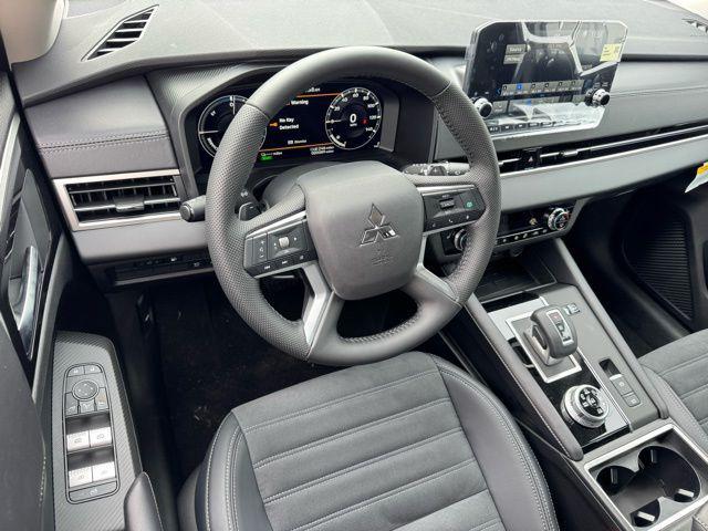 new 2025 Mitsubishi Outlander car, priced at $35,980