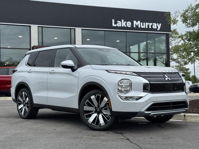 new 2025 Mitsubishi Outlander car, priced at $39,940