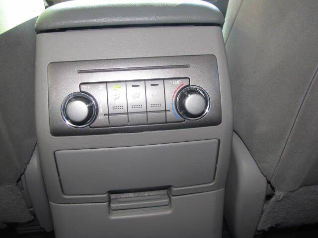 used 2012 Toyota Highlander car, priced at $9,995