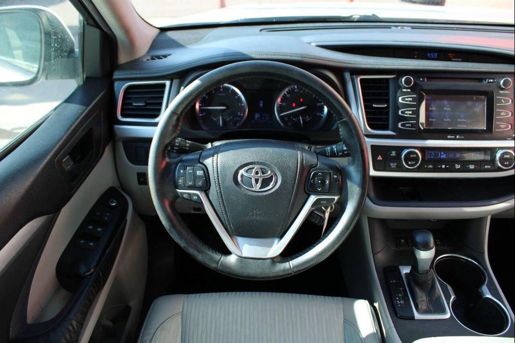 used 2015 Toyota Highlander car, priced at $12,895