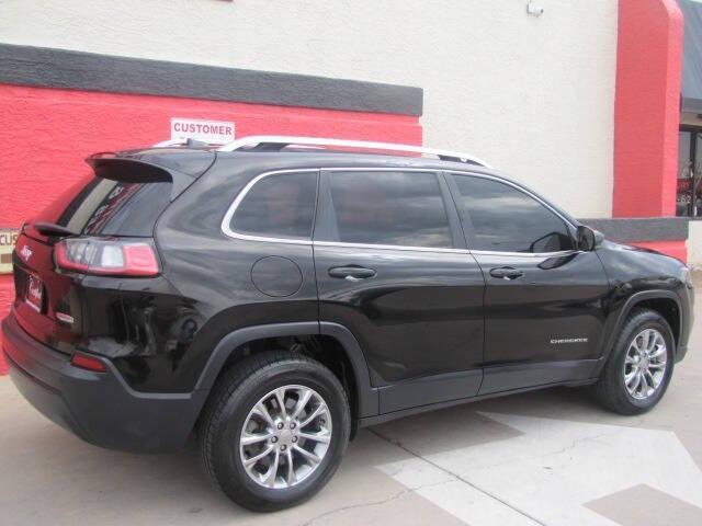 used 2019 Jeep Cherokee car, priced at $10,995