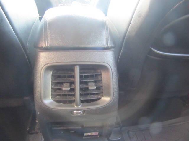 used 2019 Jeep Cherokee car, priced at $10,995